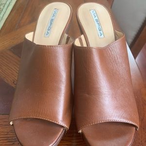 🎉Via Spiga Platform Wedges🎉